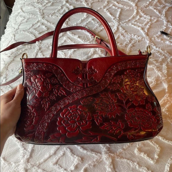 Handbags - Floral Leather Purse